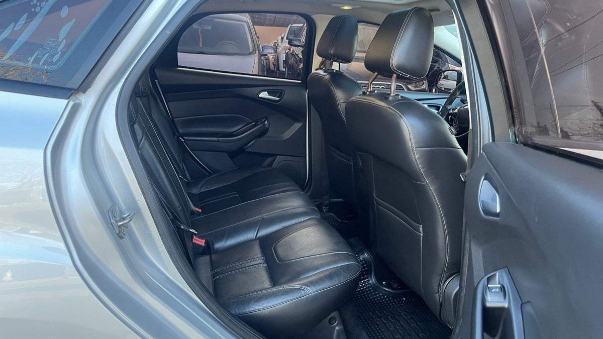 Ford Focus SE Plus 2.0 Automático (2014)
