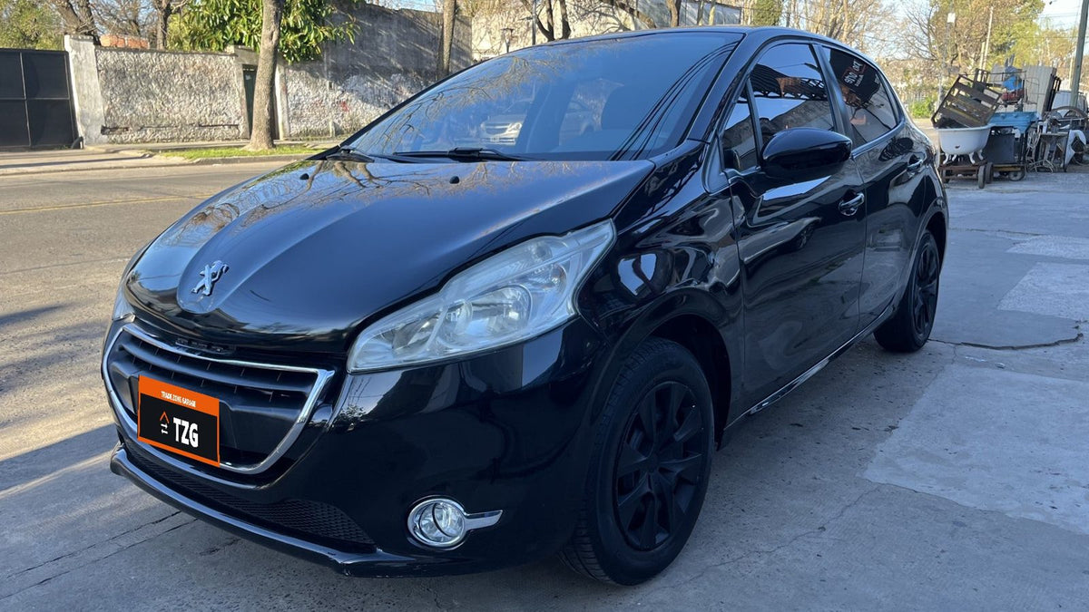 Peugeot 208 Active (2014)