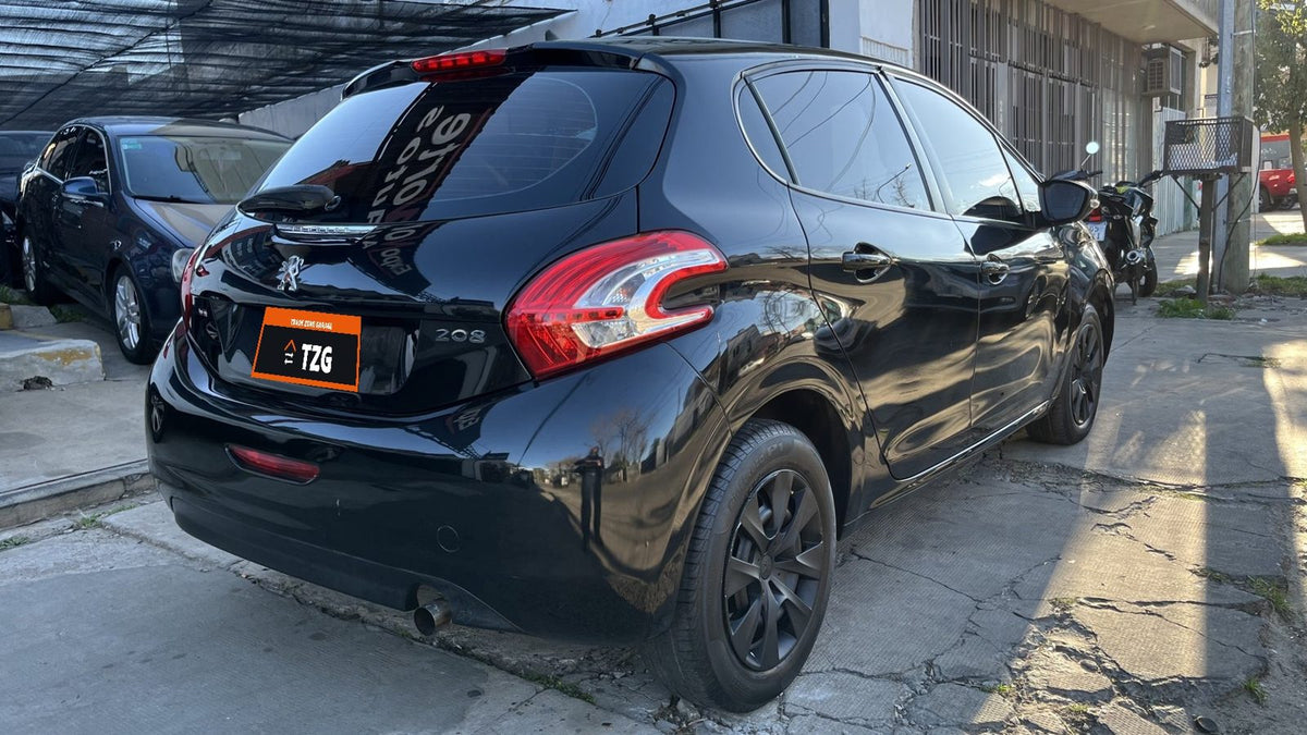 Peugeot 208 Active (2014)